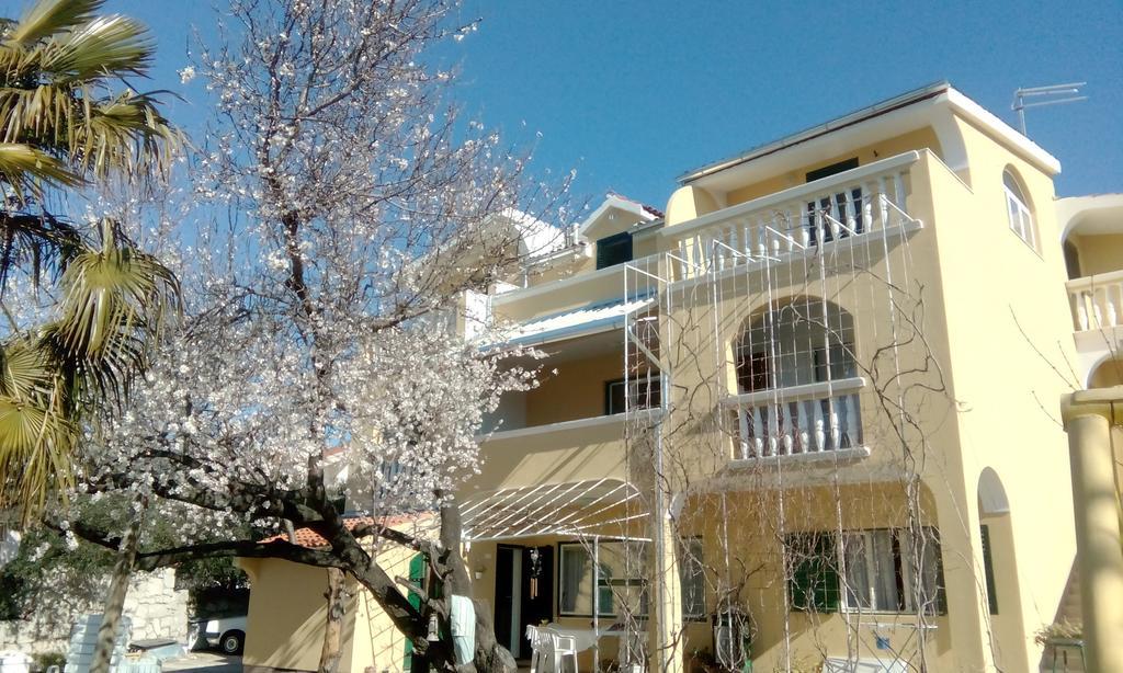 Apartments Meri Vodice Exterior foto