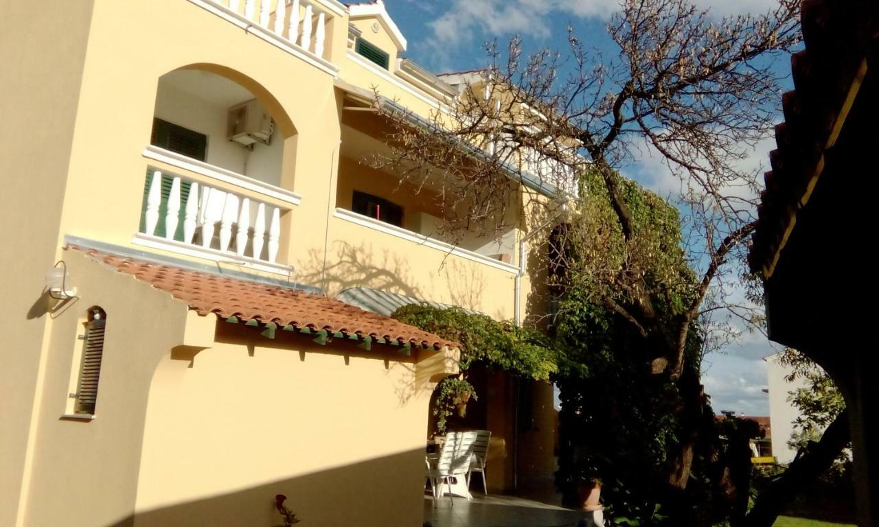Apartments Meri Vodice Exterior foto